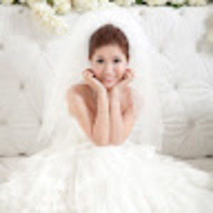 Meet your Posher, Kenix